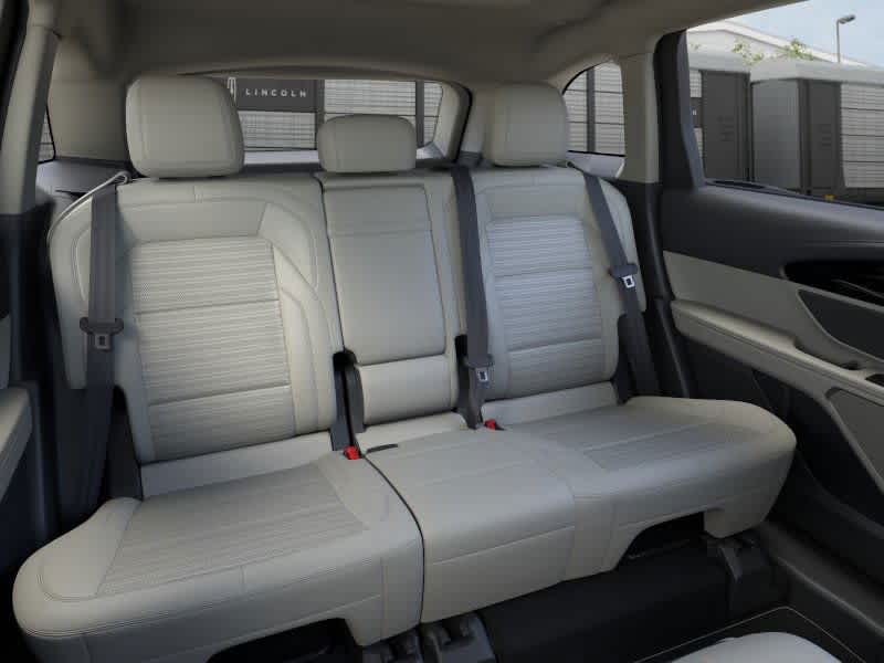 Thumbnail: 2026 Lincoln Nautilus - 12