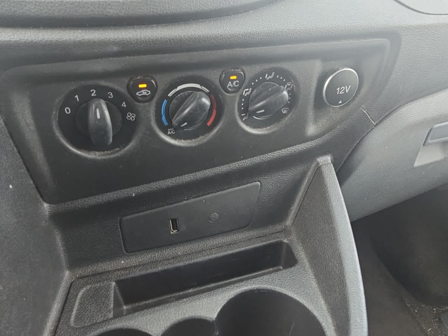 Thumbnail: 2017 Ford Transit Series - 17