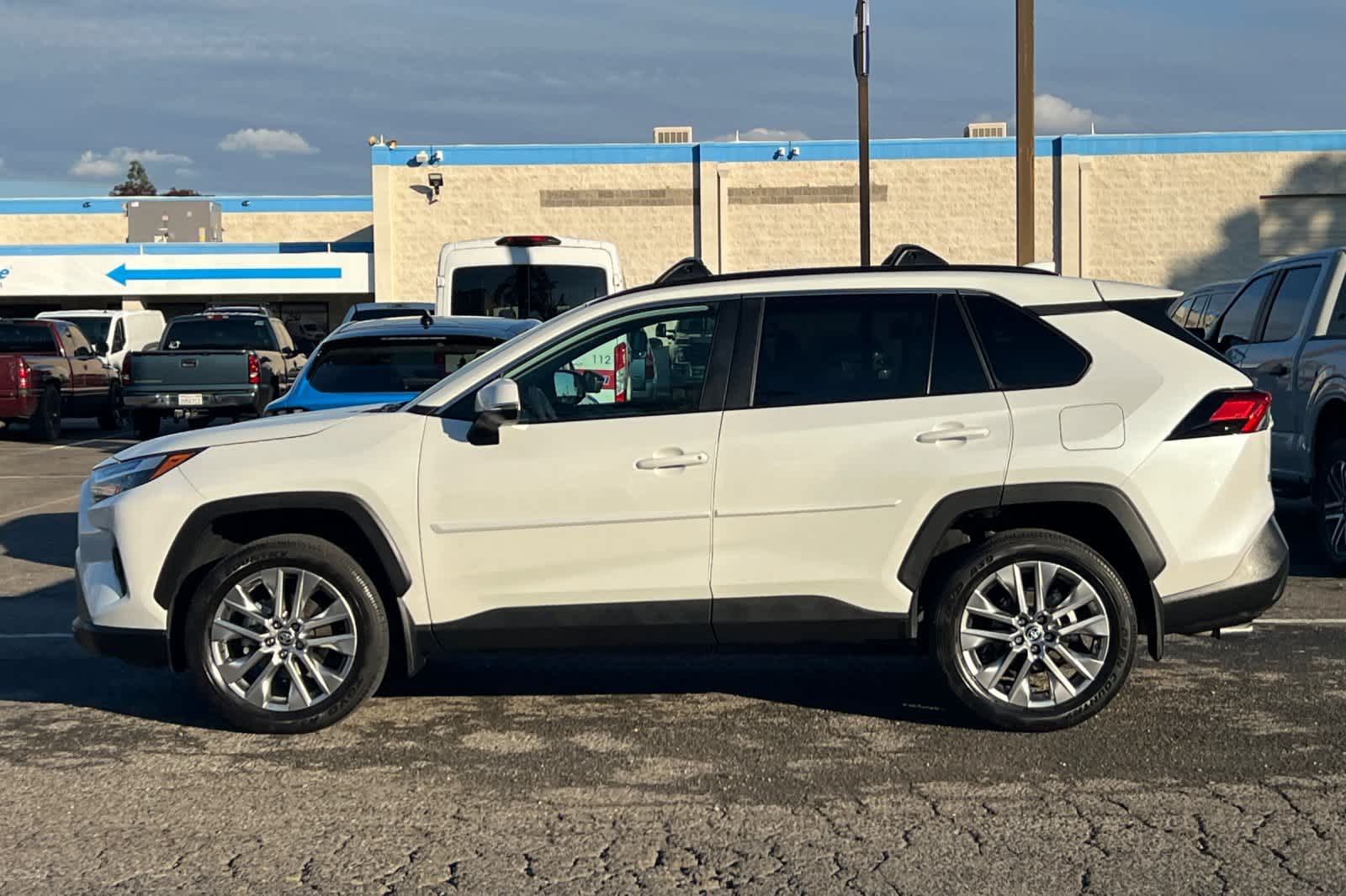 Thumbnail: 2023 Toyota RAV4 - 5