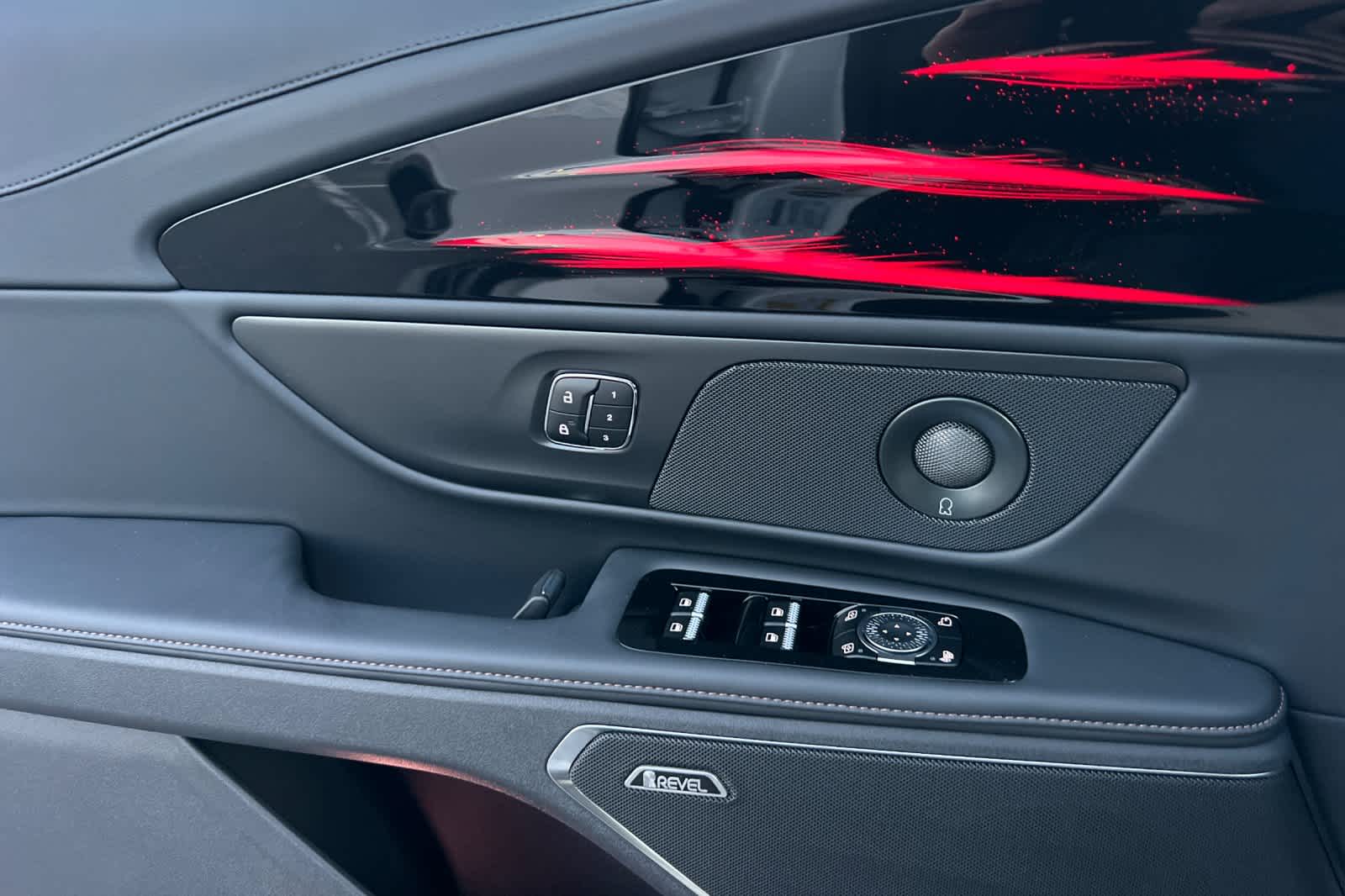 Thumbnail: 2026 Lincoln Nautilus - 13