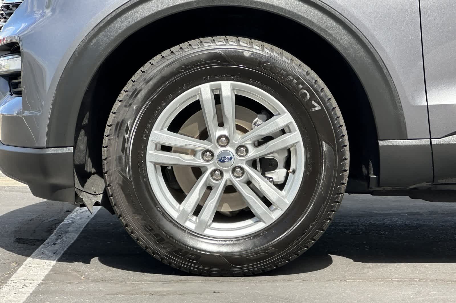 Thumbnail: 2021 Ford Explorer - 27
