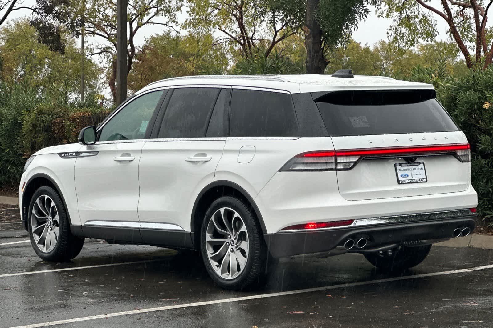 Thumbnail: 2026 Lincoln Aviator - 6