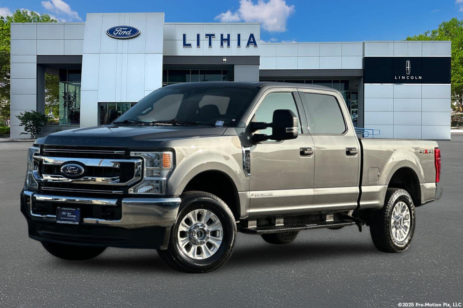 2022 Ford F-250 Super Duty XLT's photo