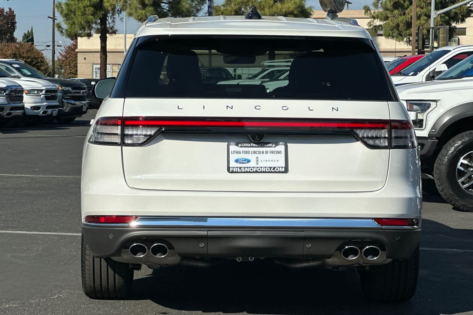 Thumbnail: 2026 Lincoln Aviator - 7