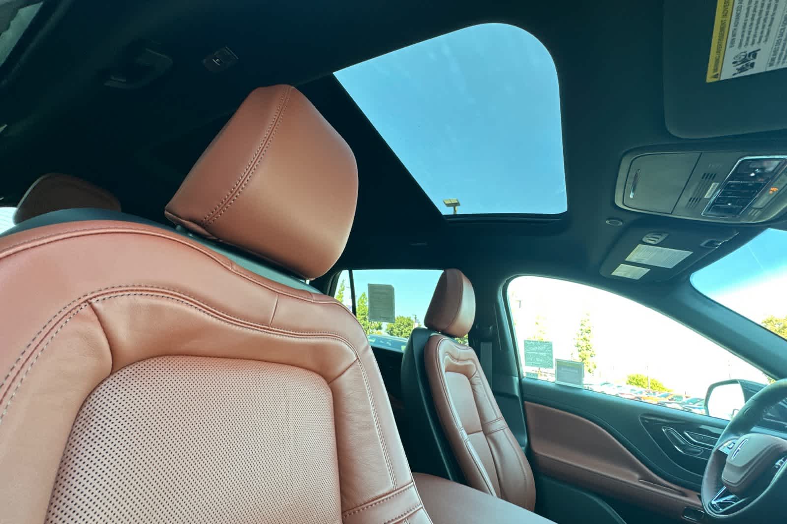 Thumbnail: 2025 Lincoln Aviator - 19