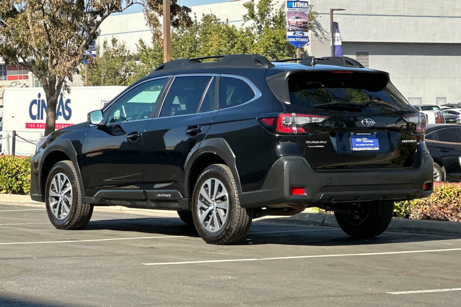 2025 Subaru Outback Premium - Photo 7
