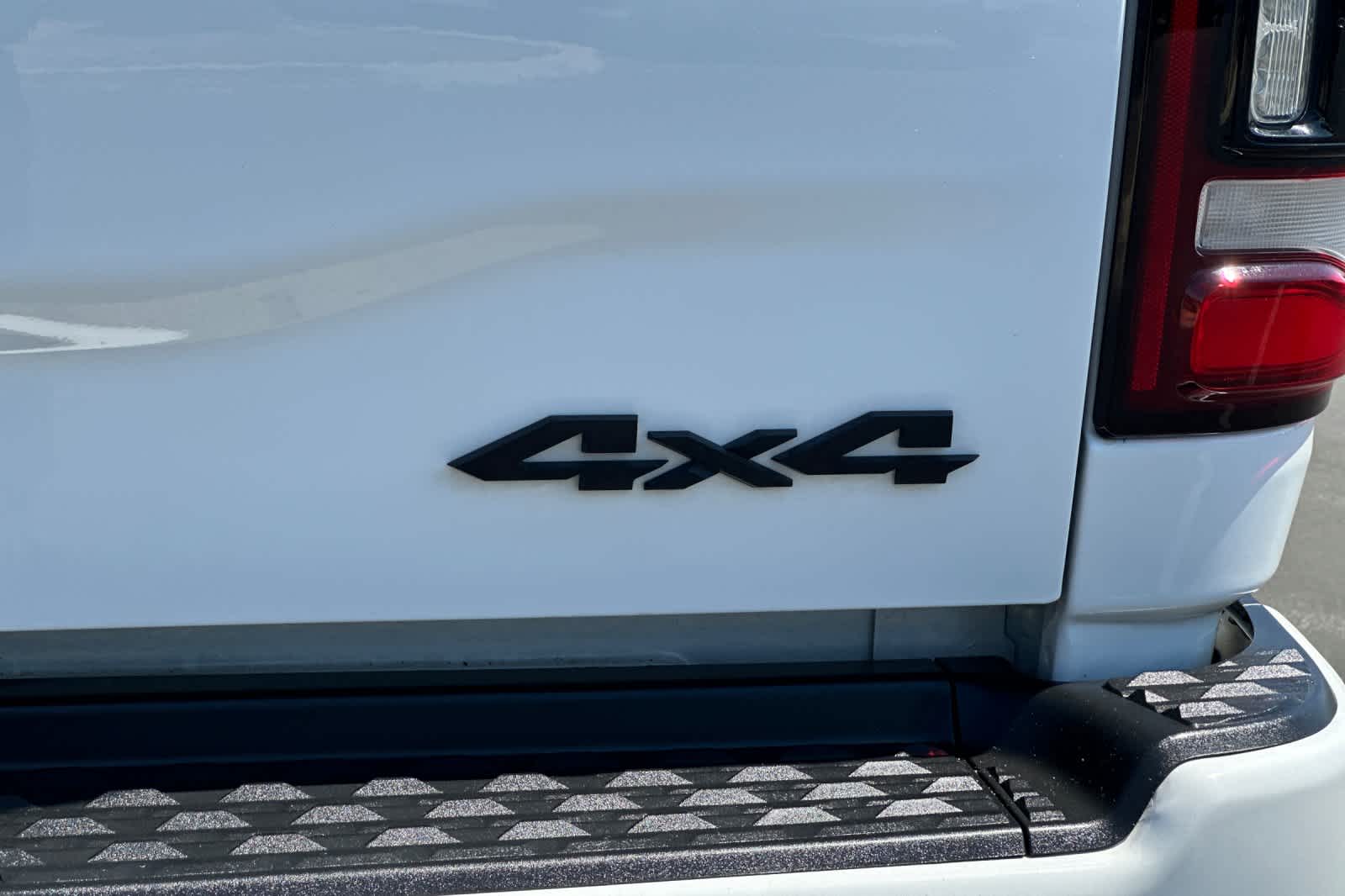 2020 RAM 2500 Laramie 25