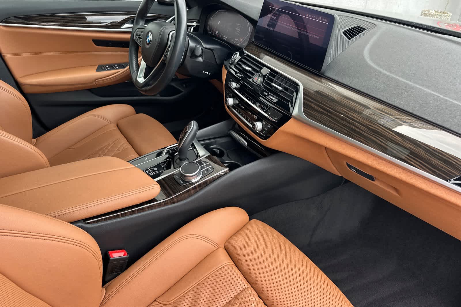 Thumbnail: 2021 BMW 5 Series - 15