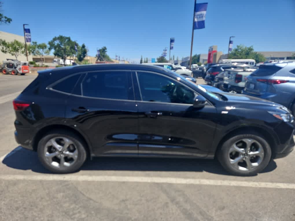 Thumbnail: 2024 Ford Escape - 4