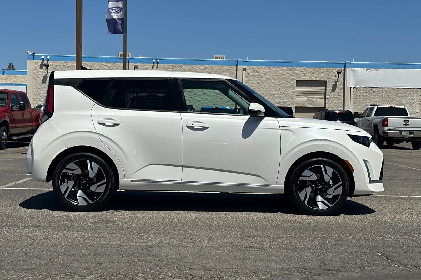 Thumbnail: 2025 Kia Soul - 8