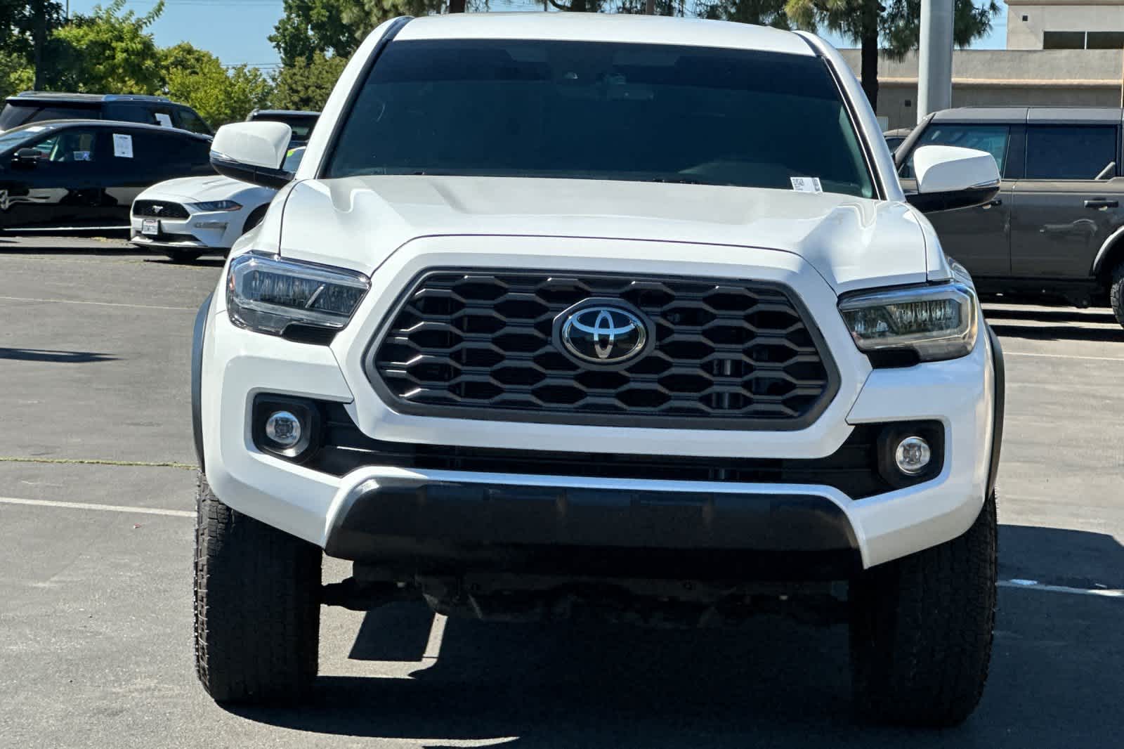 Thumbnail: 2023 Toyota Tacoma - 11