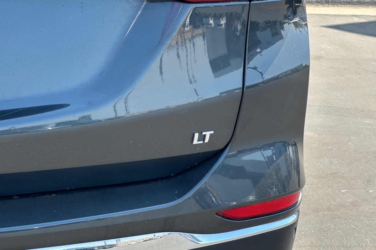 Thumbnail: 2021 Chevrolet Equinox - 27