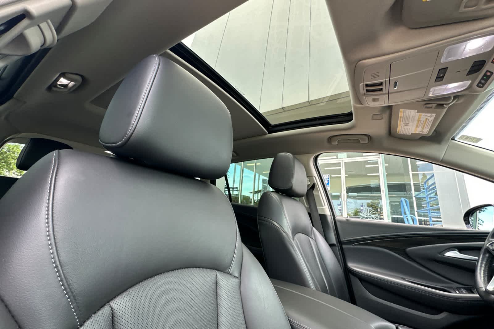 Thumbnail: 2020 Buick Envision - 18