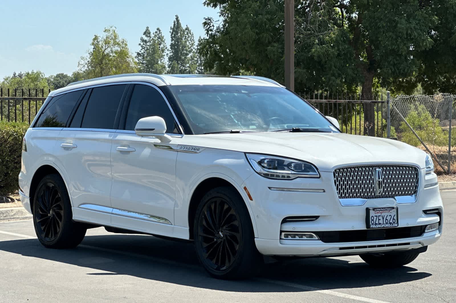 Thumbnail: 2022 Lincoln Aviator - 10