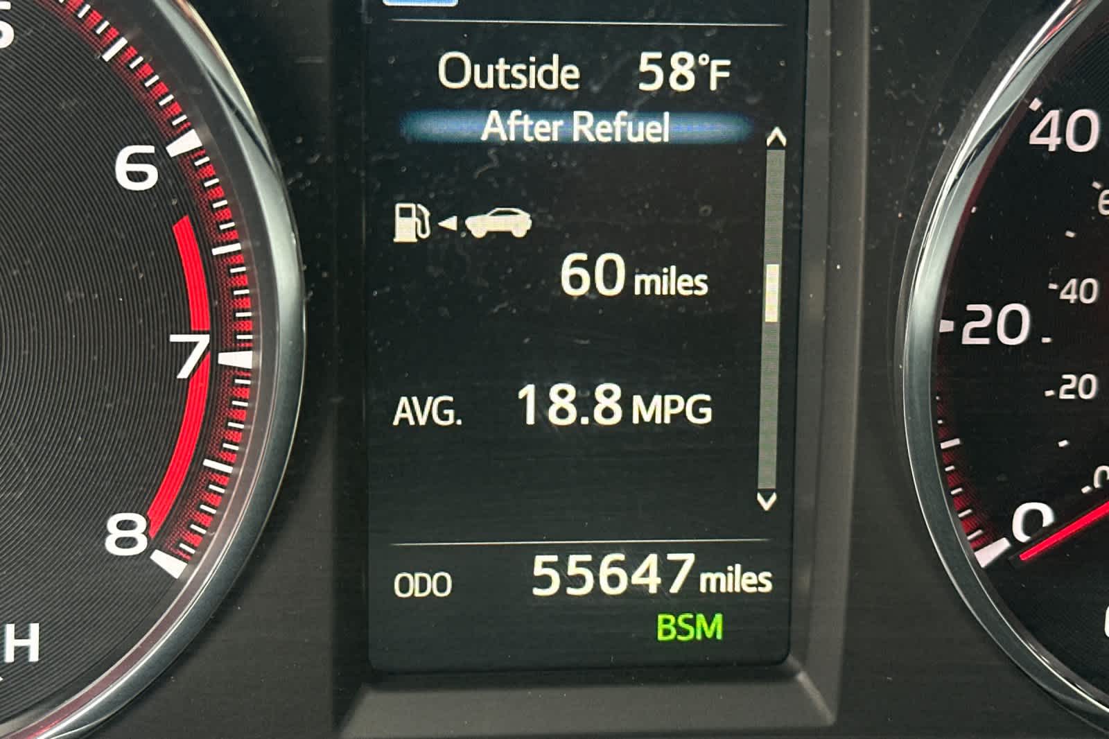 Thumbnail: 2017 Toyota RAV4 - 27