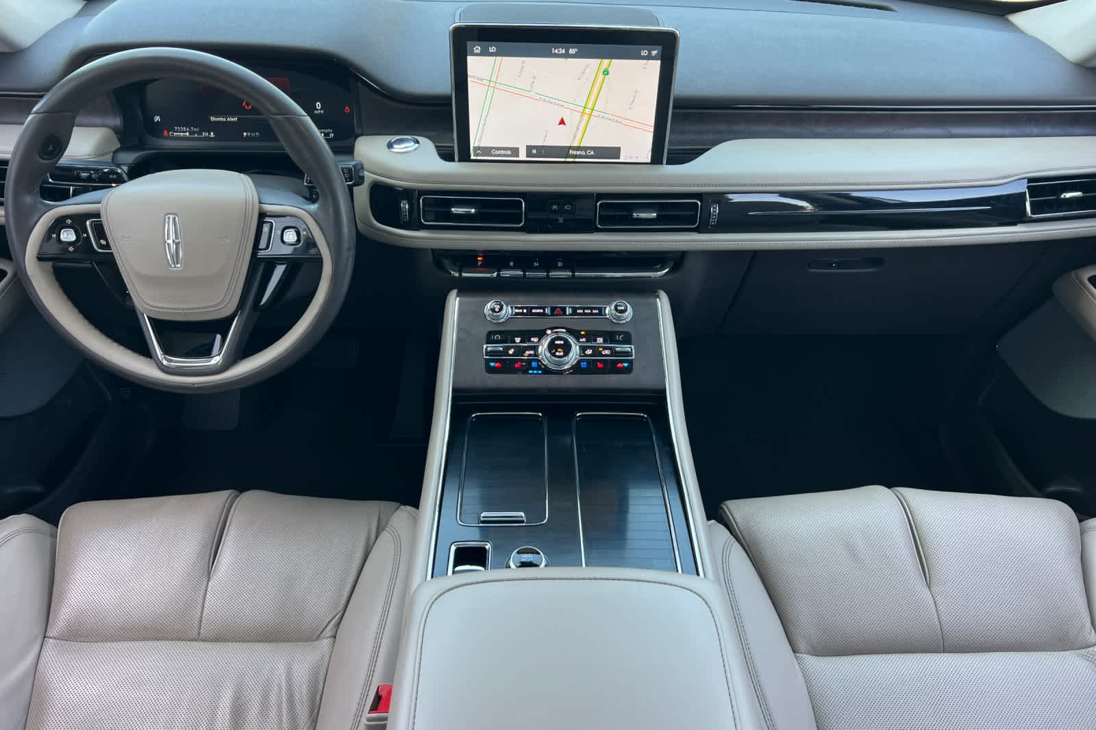 Thumbnail: 2020 Lincoln Aviator - 3