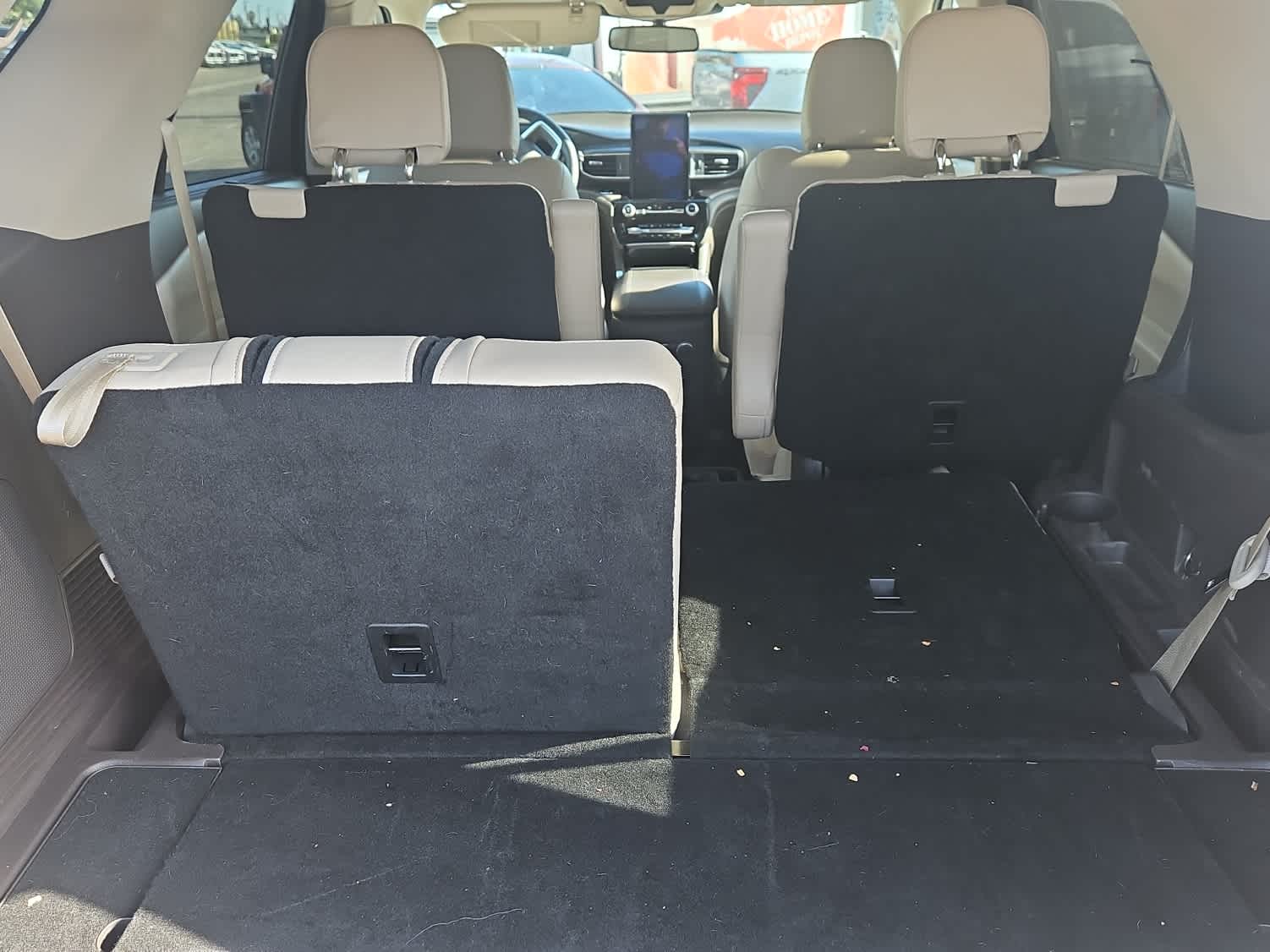 Thumbnail: 2021 Ford Explorer - 9