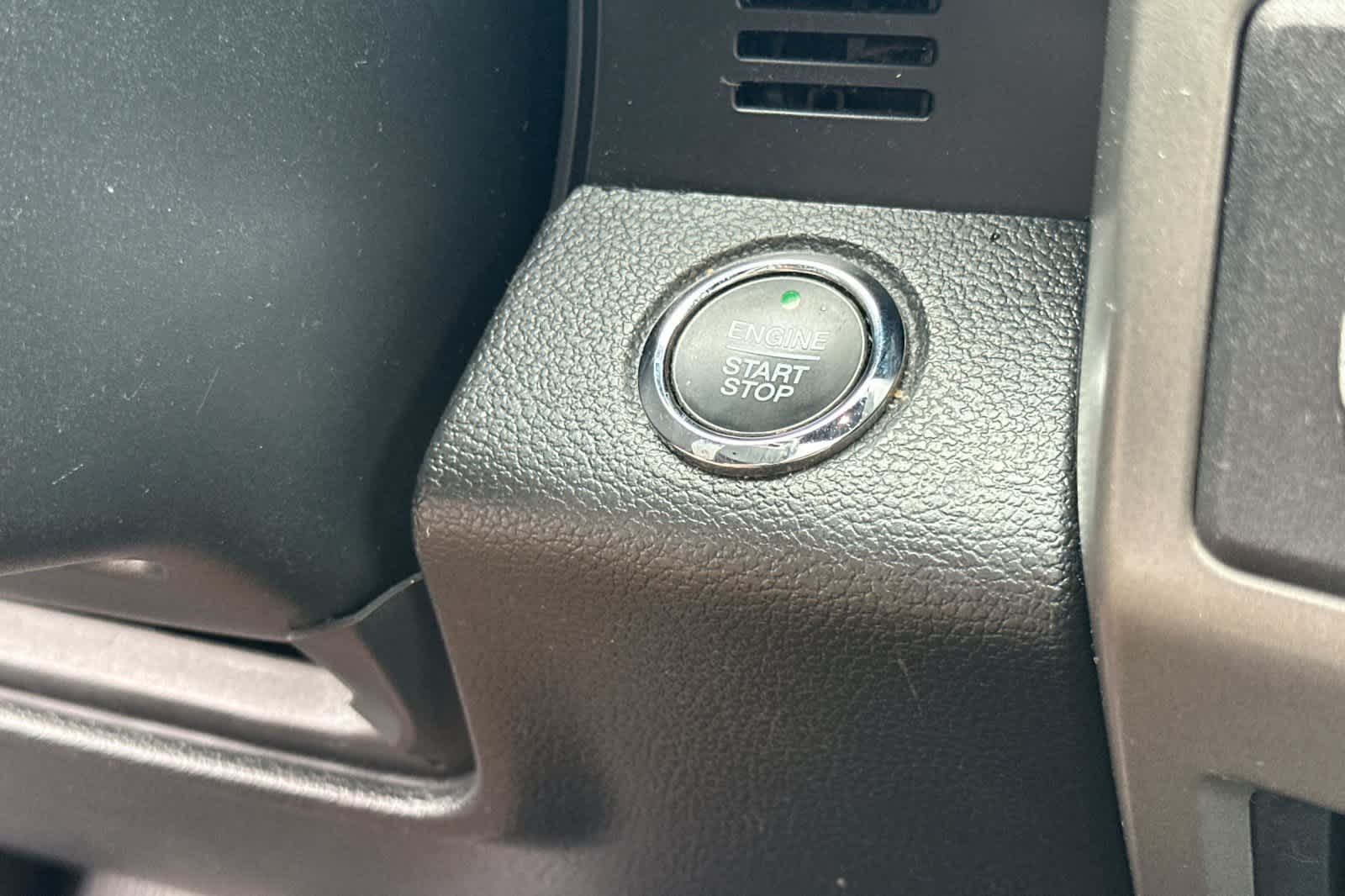 Thumbnail: 2019 Ford Expedition - 24