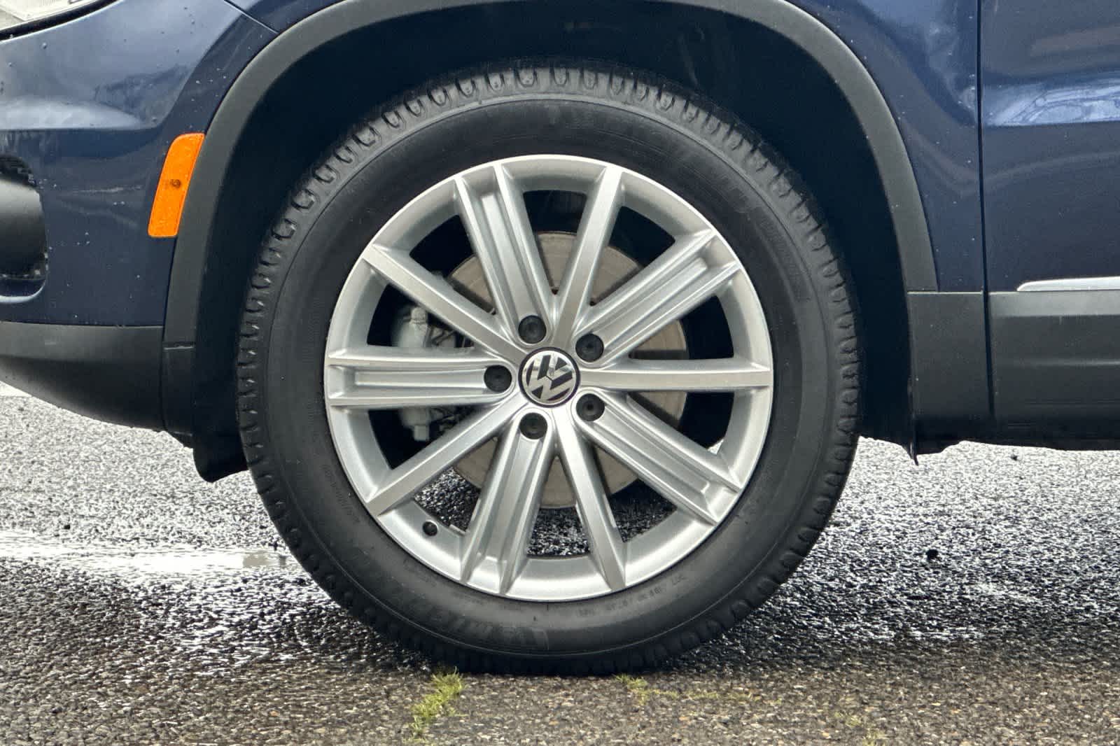 Thumbnail: 2014 Volkswagen Tiguan - 25