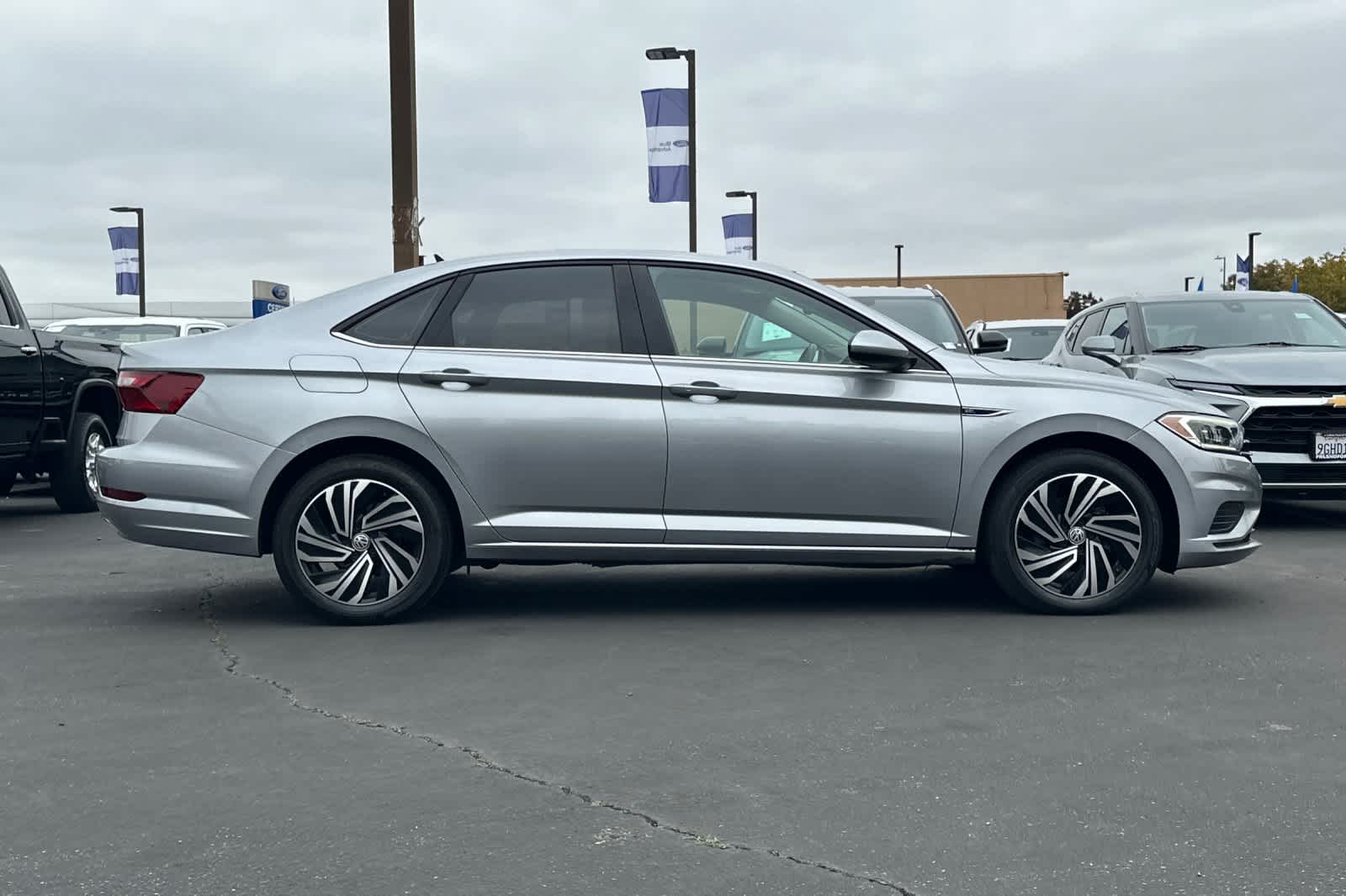 Thumbnail: 2020 Volkswagen Jetta - 9