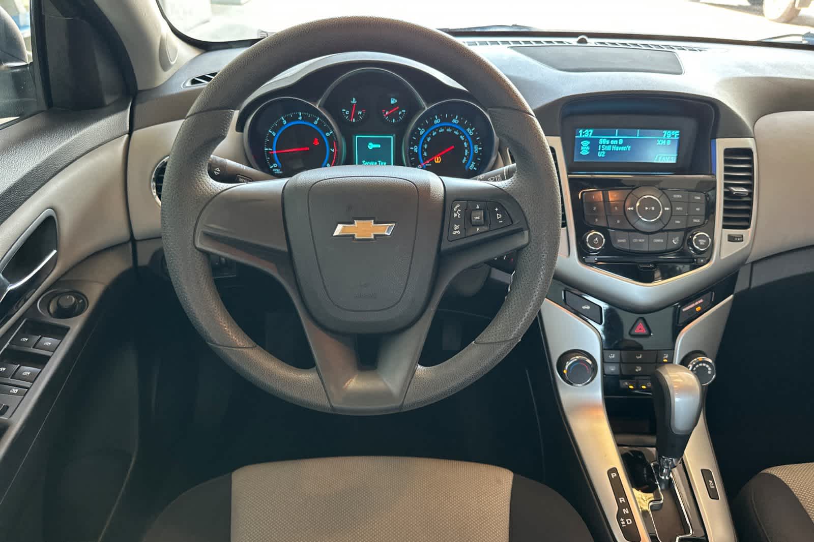 Thumbnail: 2015 Chevrolet Cruze - 14