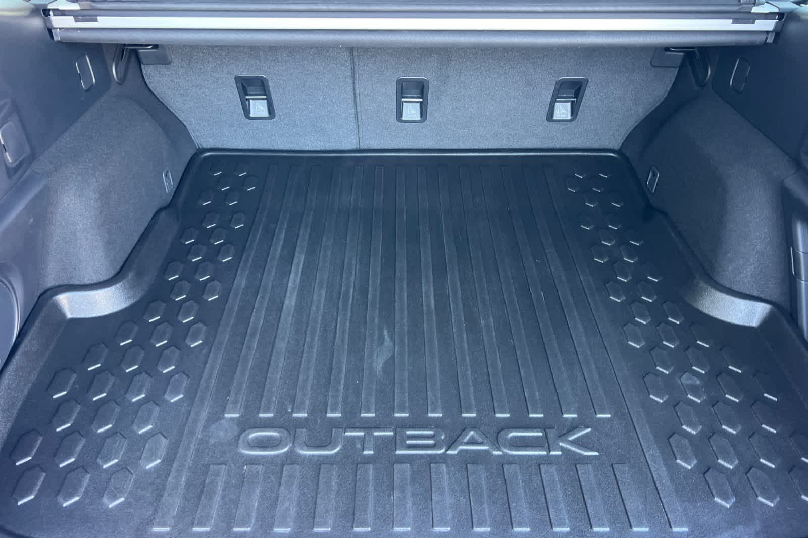 Thumbnail: 2022 Subaru Outback - 15