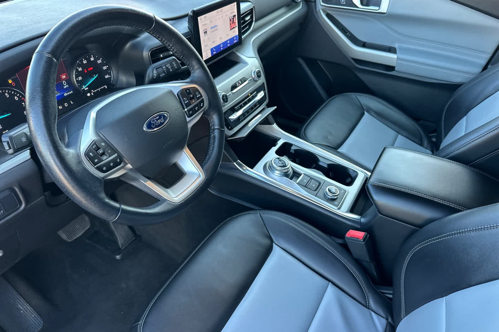 Thumbnail: 2022 Ford Explorer - 12