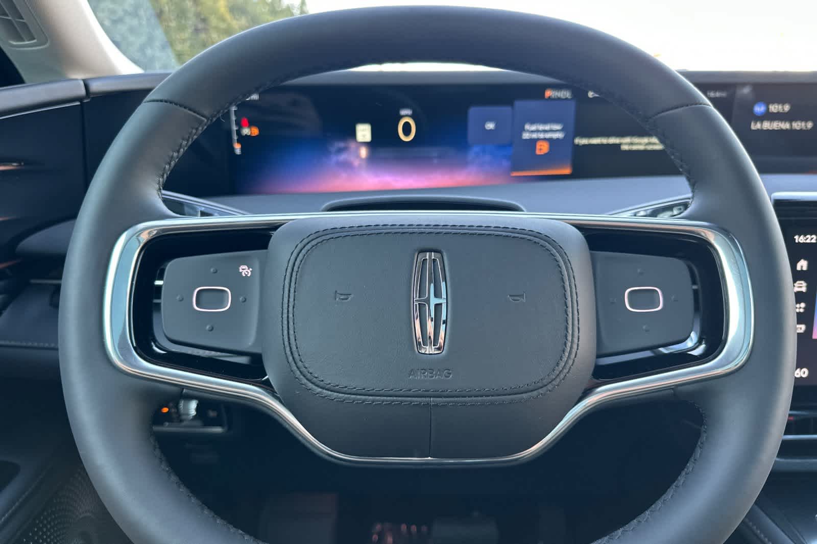 Thumbnail: 2026 Lincoln Nautilus - 24