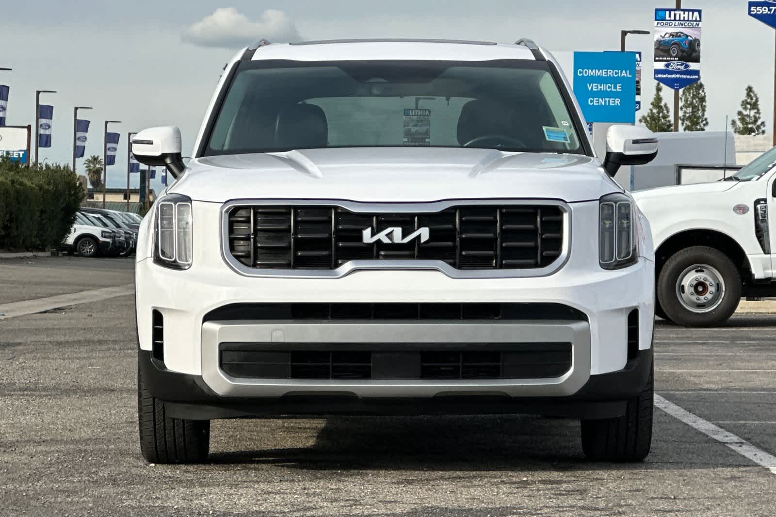 Thumbnail: 2023 Kia Telluride - 10