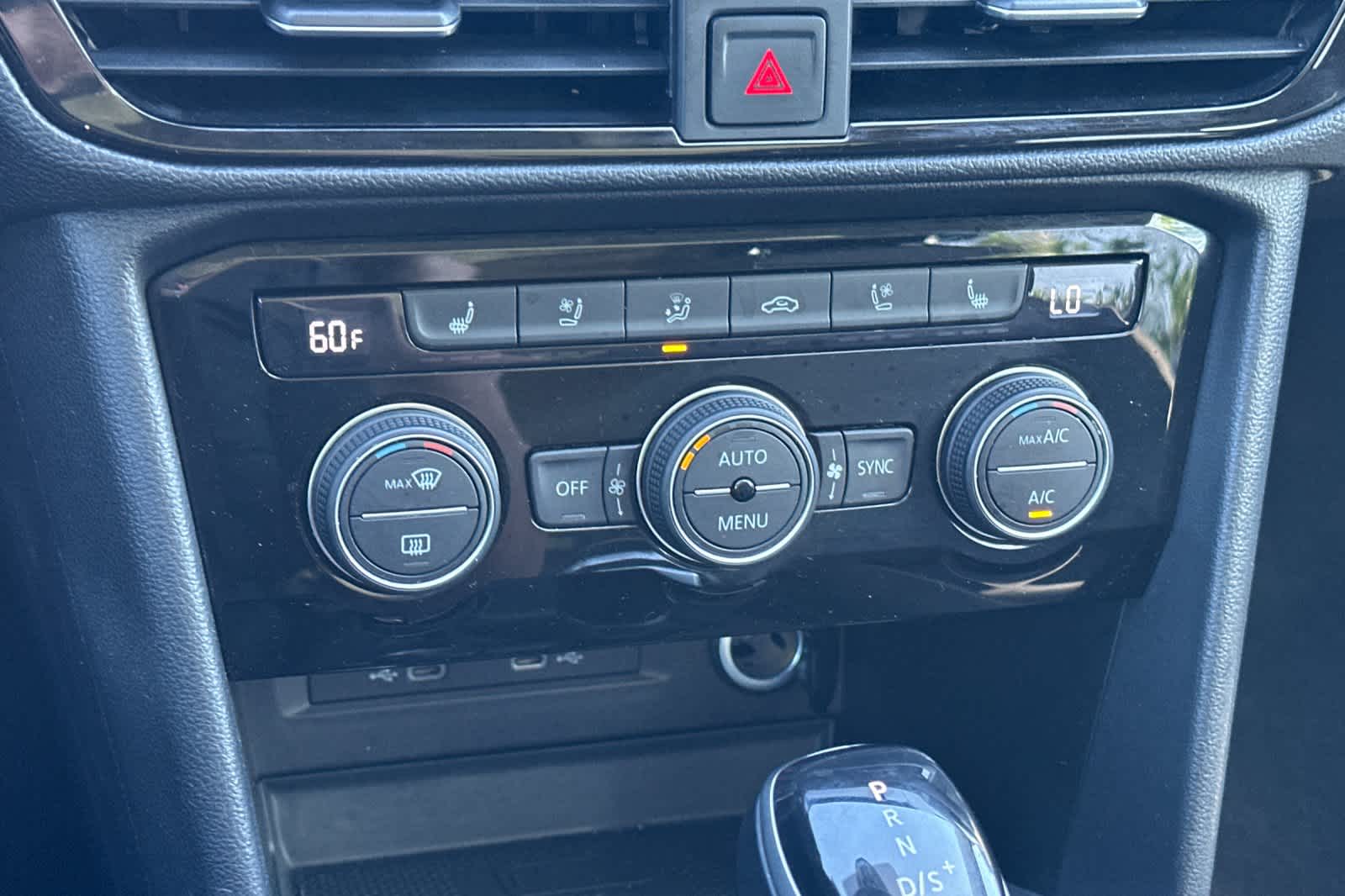 Thumbnail: 2022 Volkswagen Taos - 21