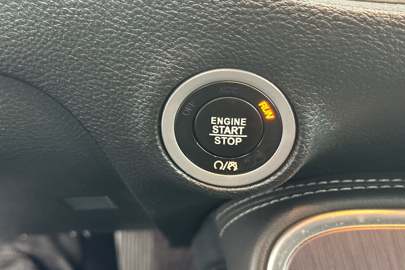 Thumbnail: 2018 Dodge Challenger - 21