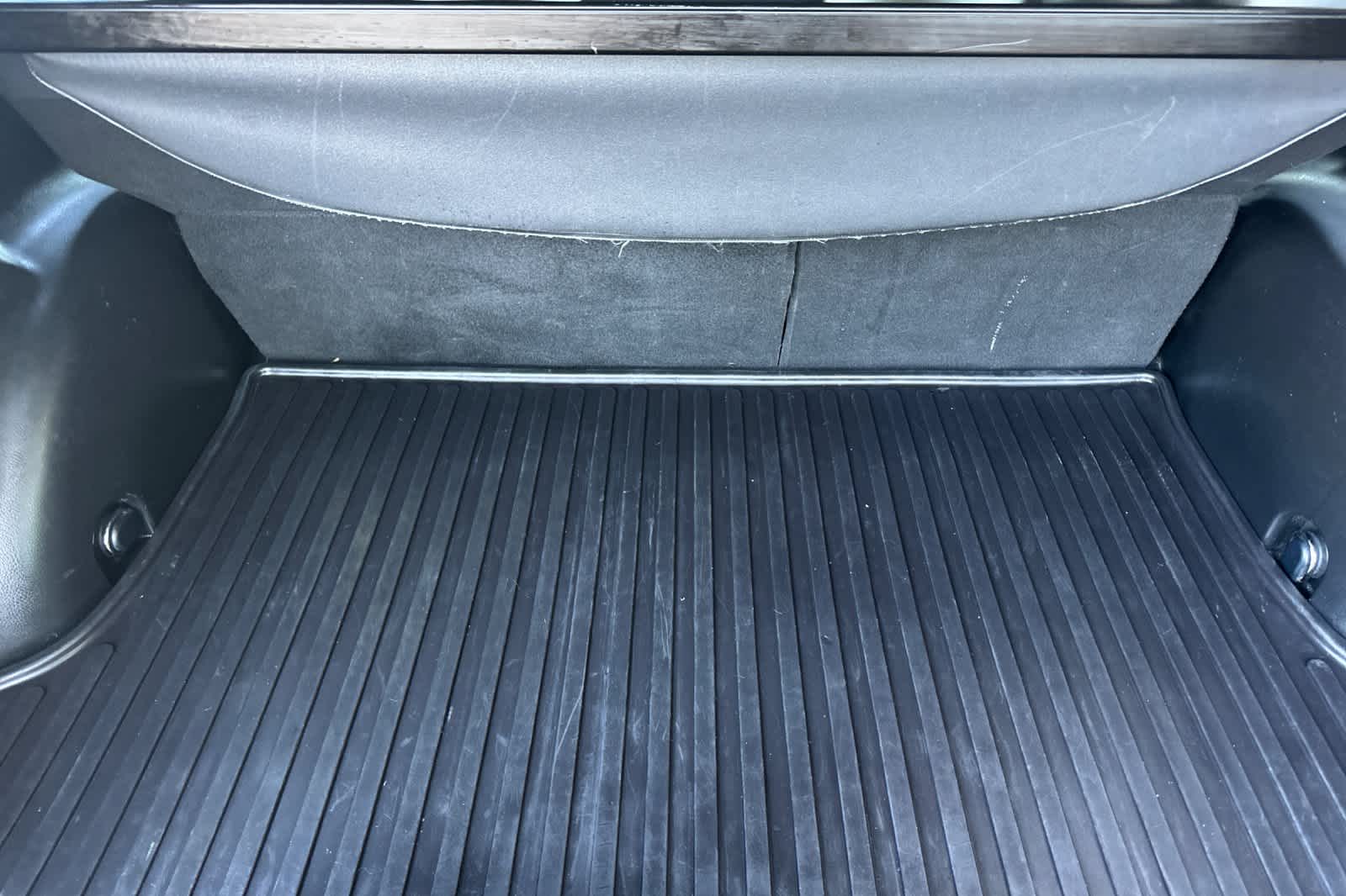 Thumbnail: 2018 Toyota RAV4 - 15