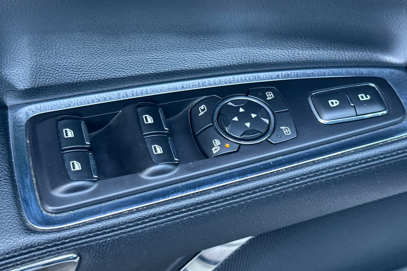 Thumbnail: 2018 Lincoln Continental - 14