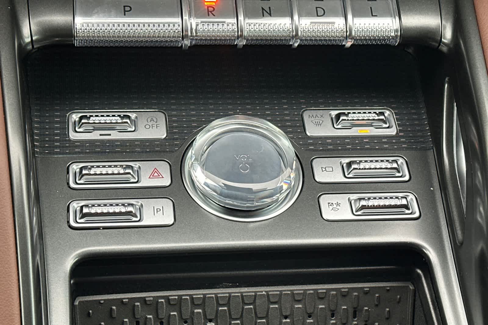 Thumbnail: 2026 Lincoln Nautilus - 21