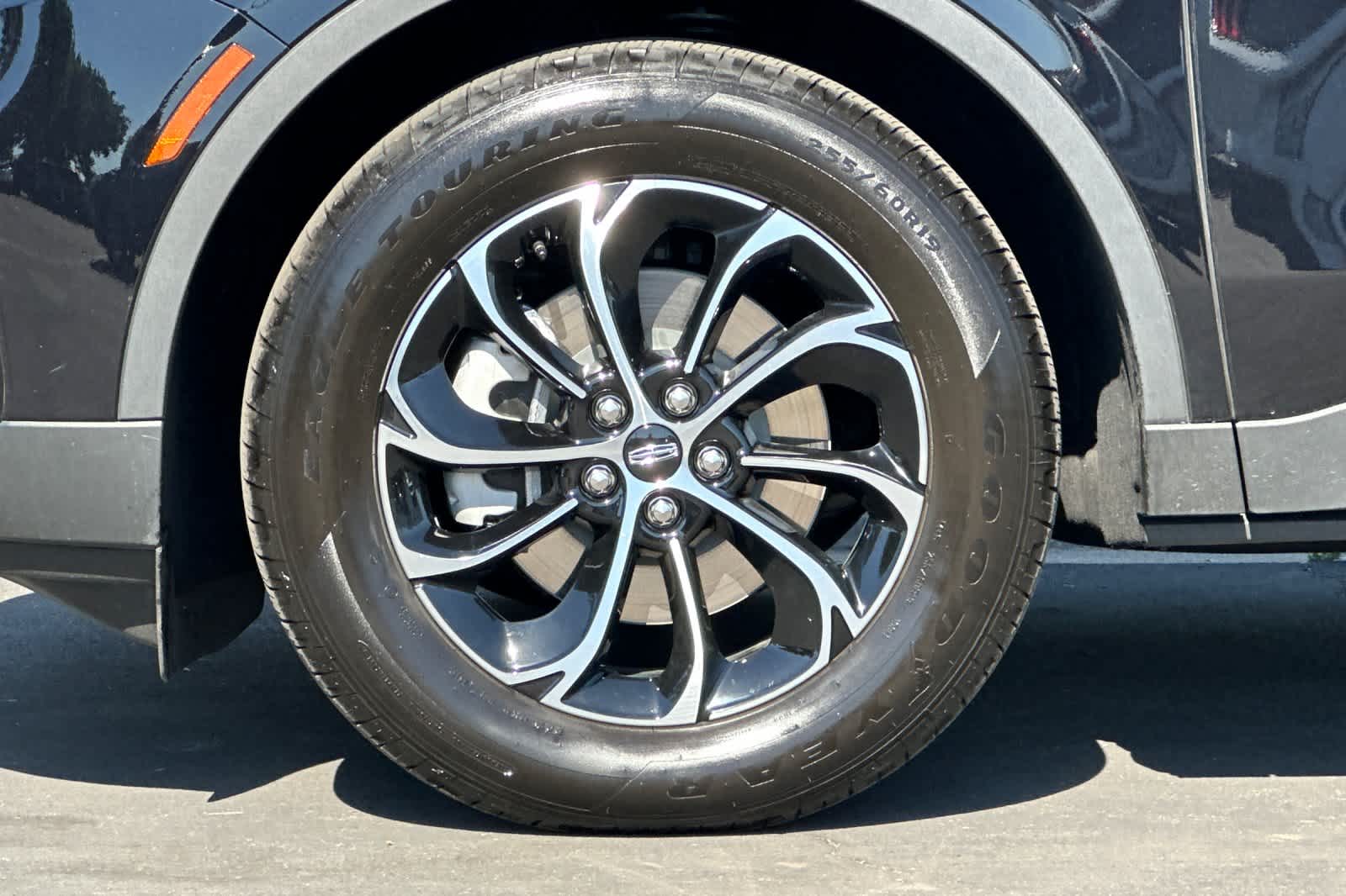 Thumbnail: 2026 Lincoln Nautilus - 25