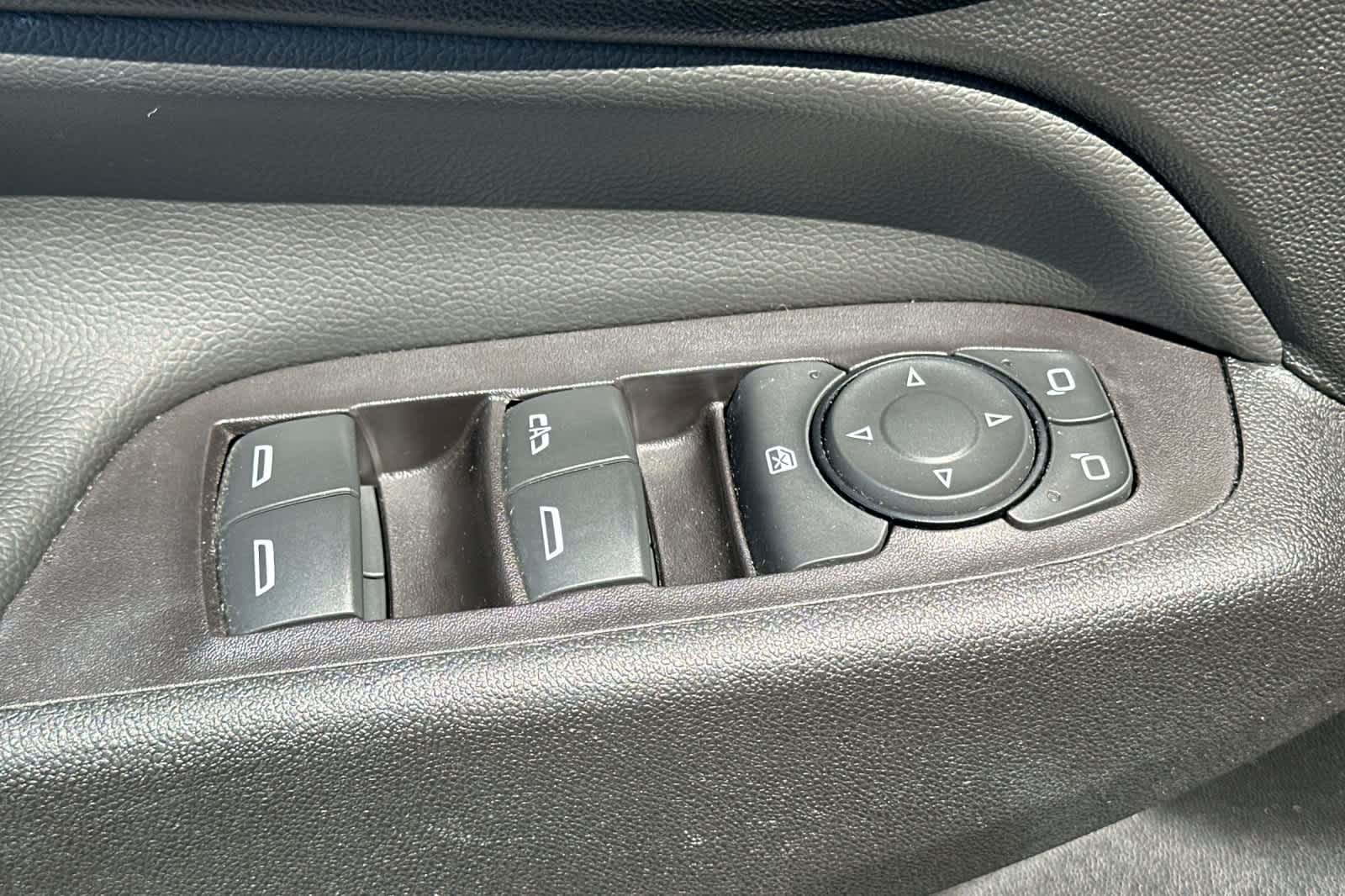 Thumbnail: 2021 Chevrolet Equinox - 13
