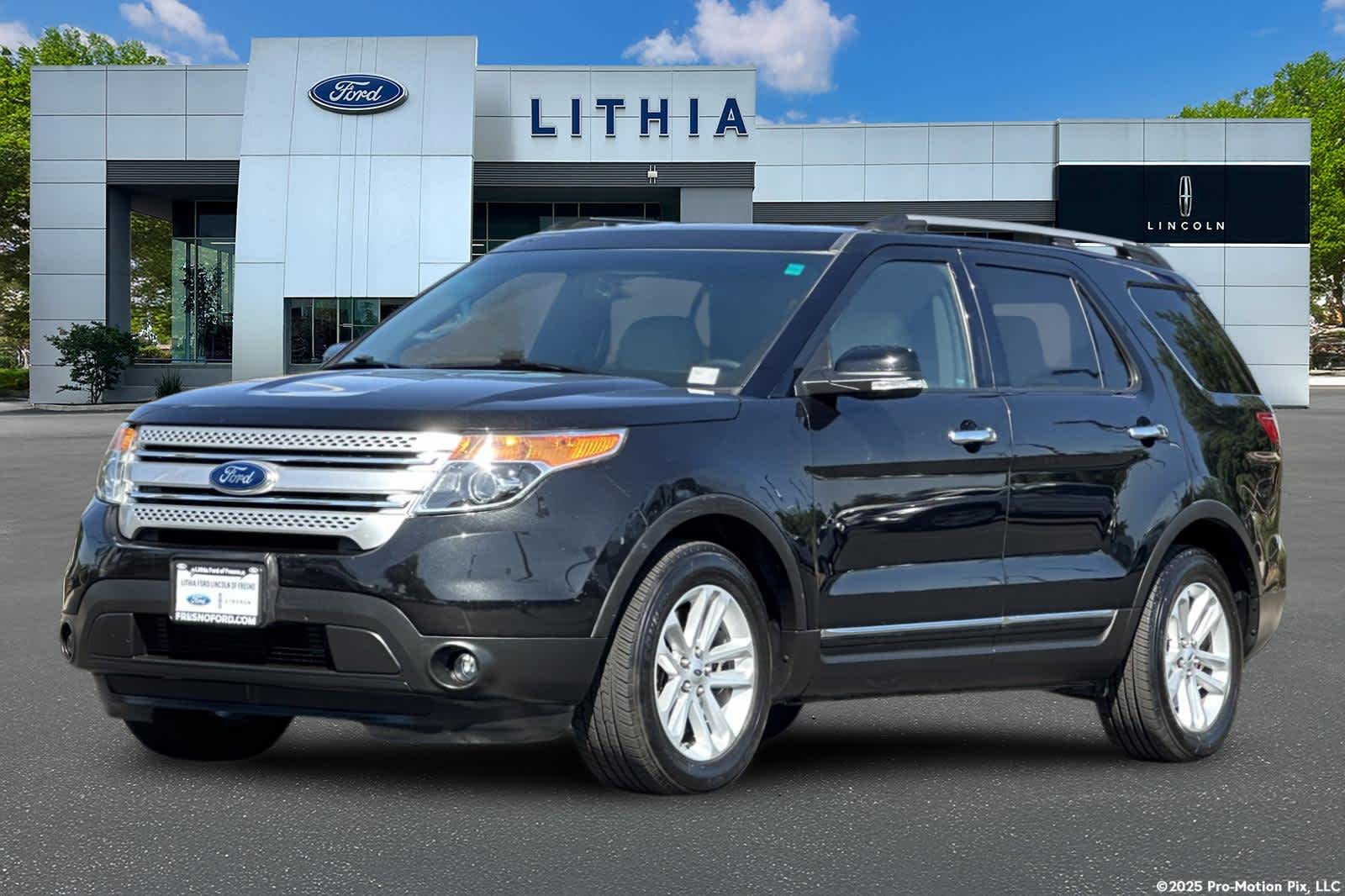 Thumbnail: 2015 Ford Explorer - 1