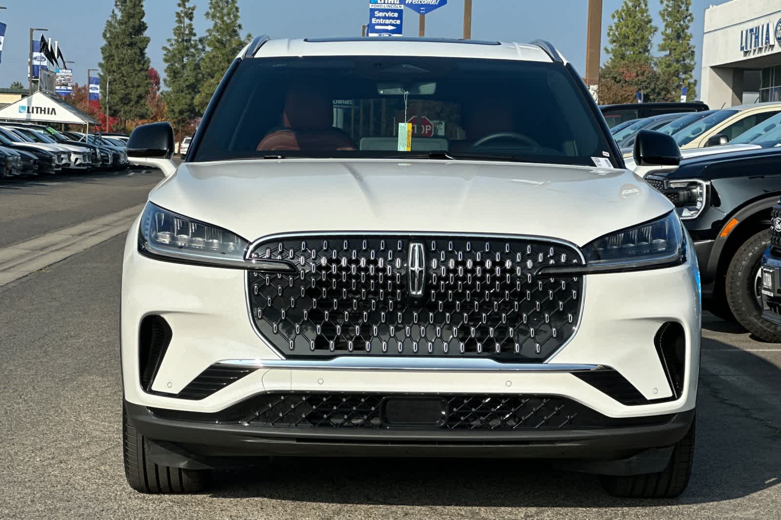 Thumbnail: 2026 Lincoln Aviator - 11