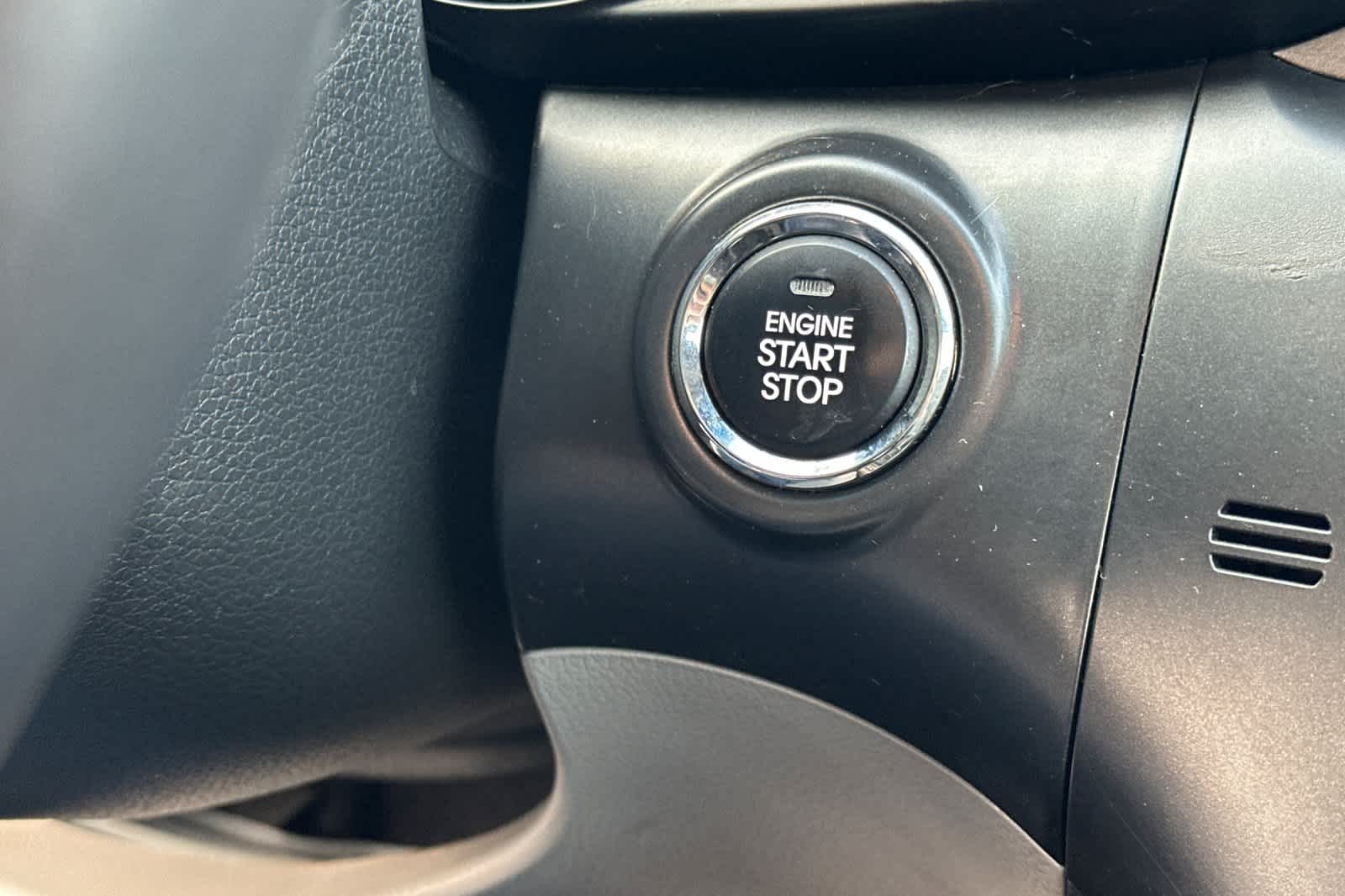 Thumbnail: 2013 Kia Optima - 20