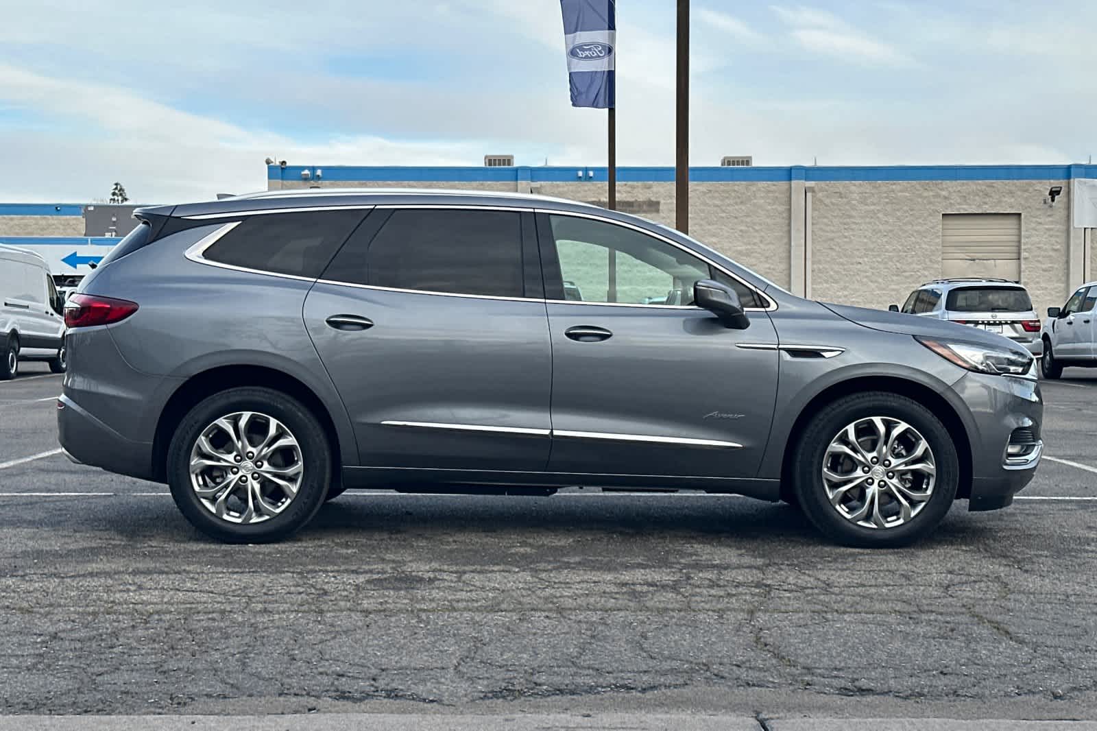 Thumbnail: 2021 Buick Enclave - 9