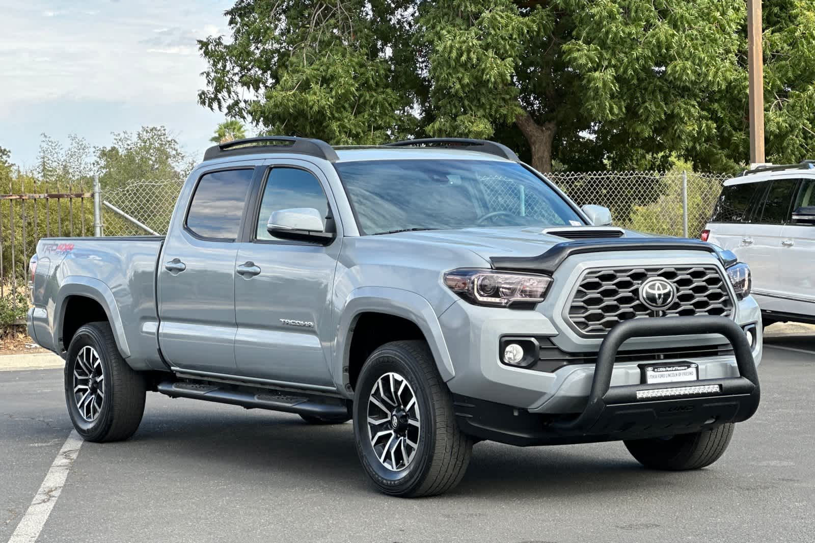 Thumbnail: 2021 Toyota Tacoma - 9