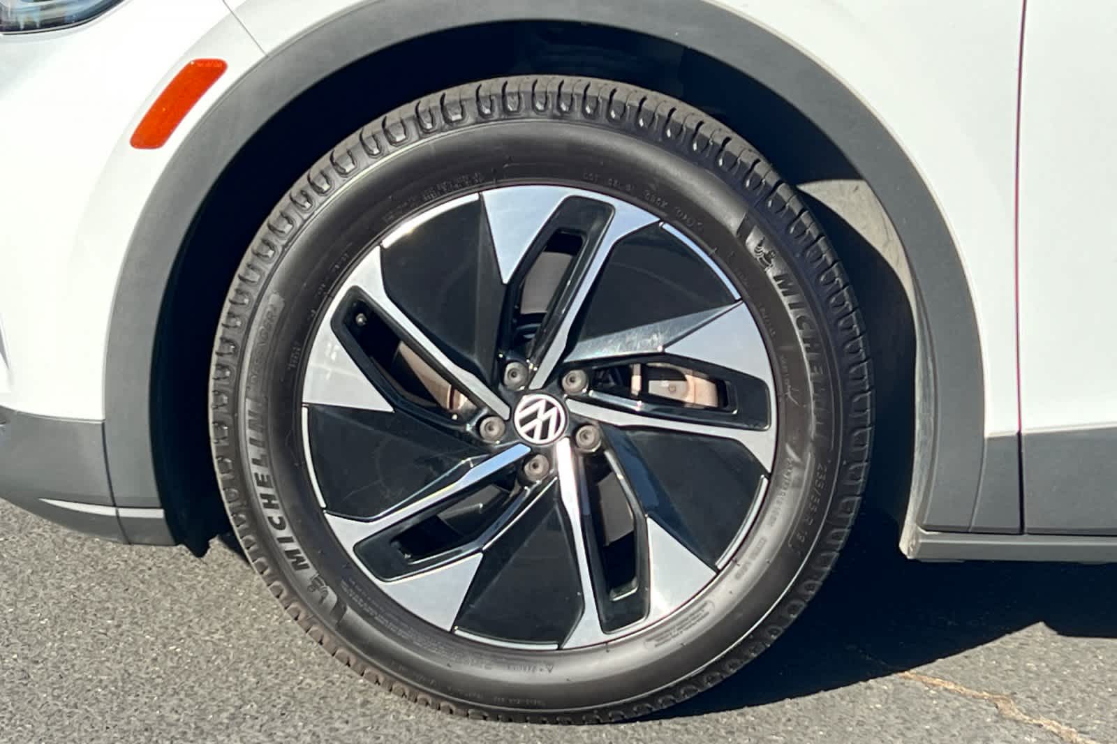 Thumbnail: 2021 Volkswagen ID.4 - 25