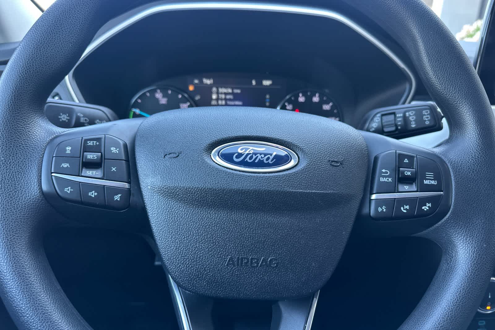Thumbnail: 2022 Ford Escape - 25