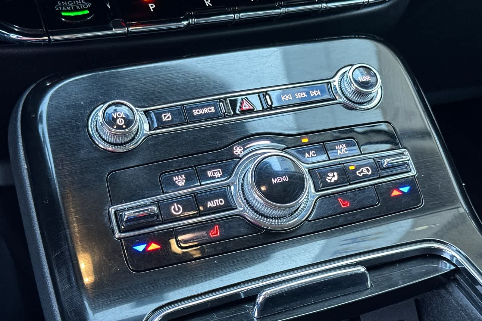 Thumbnail: 2023 Lincoln Nautilus - 21