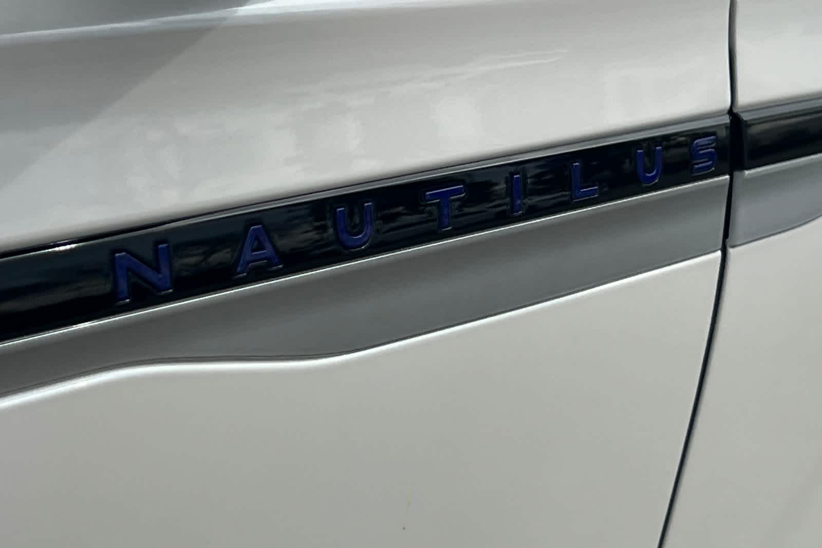 Thumbnail: 2026 Lincoln Nautilus - 28