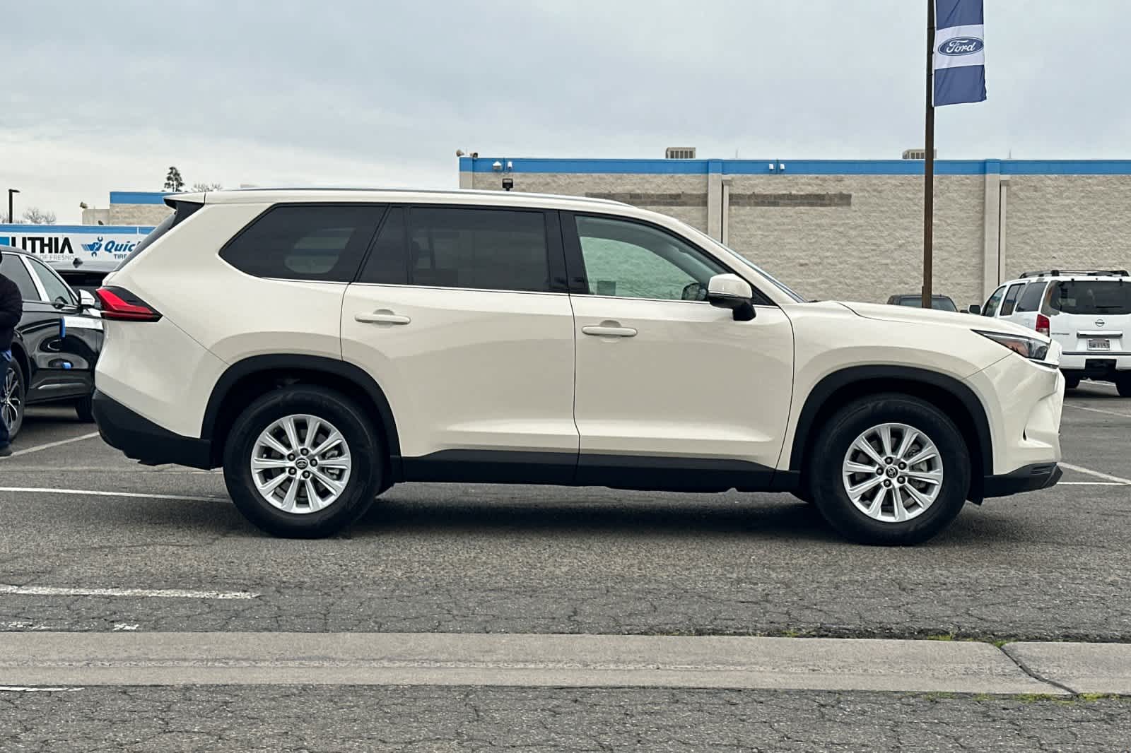 Thumbnail: 2024 Toyota Grand Highlander - 9