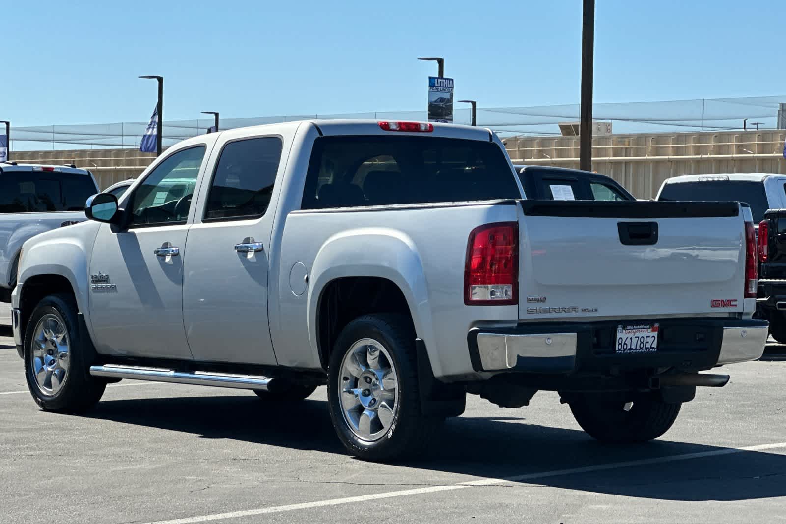 Thumbnail: 2011 GMC Sierra 1500 - 6