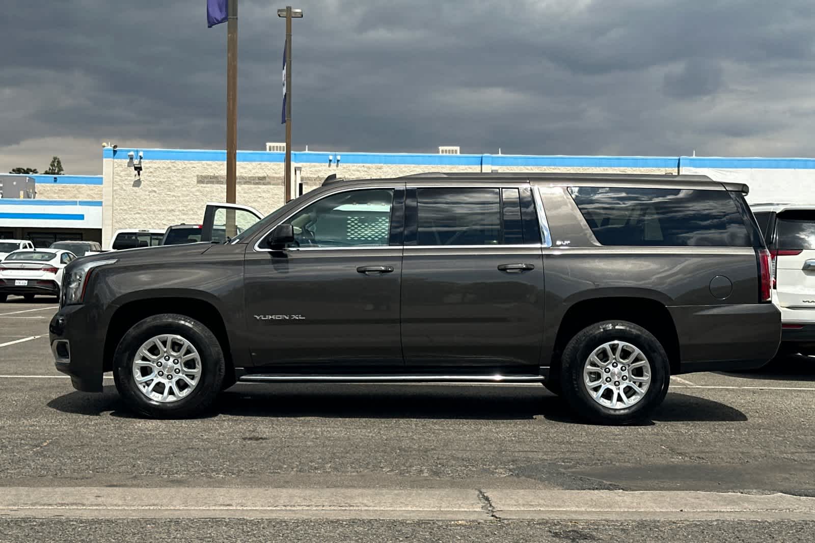 Thumbnail: 2019 GMC Yukon XL - 4