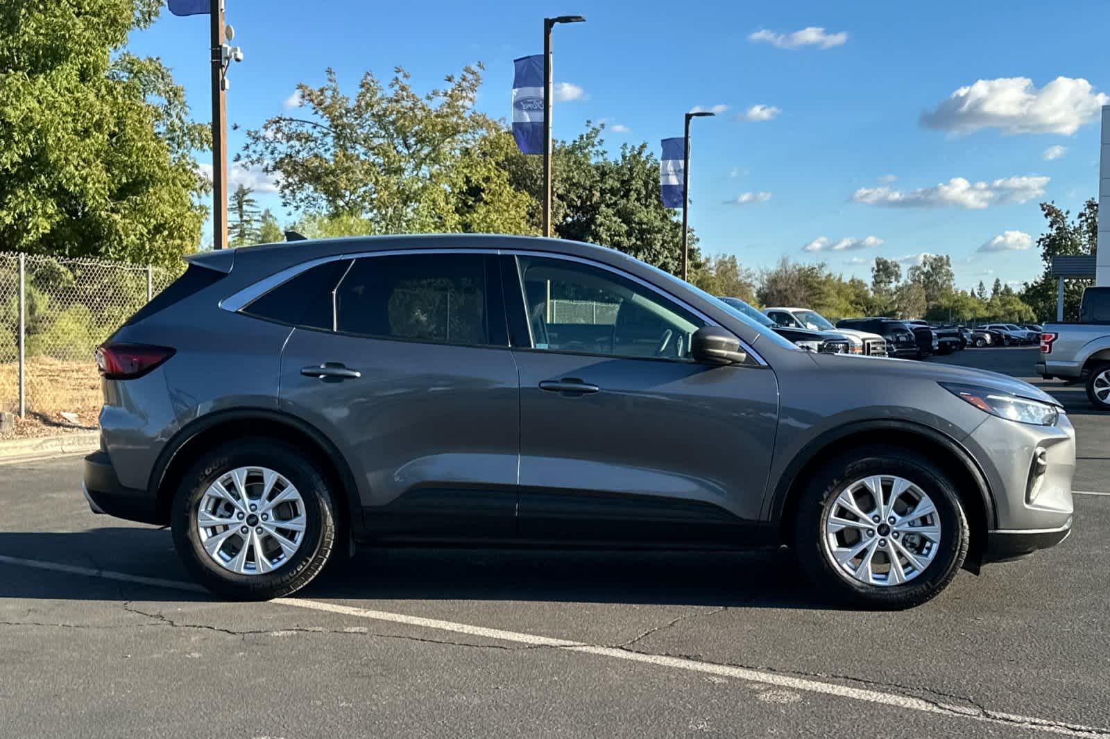 Thumbnail: 2024 Ford Escape - 9