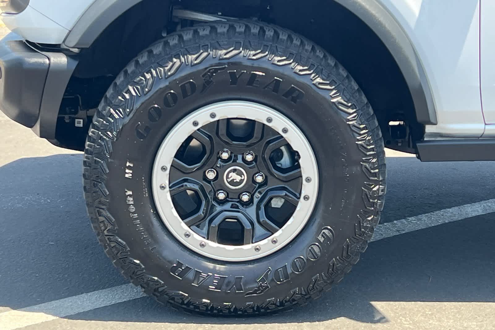 2023 Ford Bronco Outer Banks 27